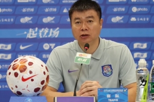 于根伟谈王秋明伤势:本来牙齿需要手术,但他强烈要求随队出征