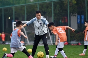 孙吉：我们选拔教练有三条红线，不准打骂、不准吃请、不准收礼