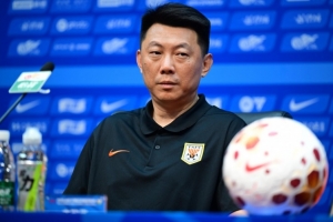 唐田:如何限制米特里策和王钰栋,可能会用克雷桑和瓦科去限制吧